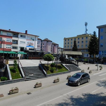 Tina Apartman Prnjavor Ngoại thất bức ảnh